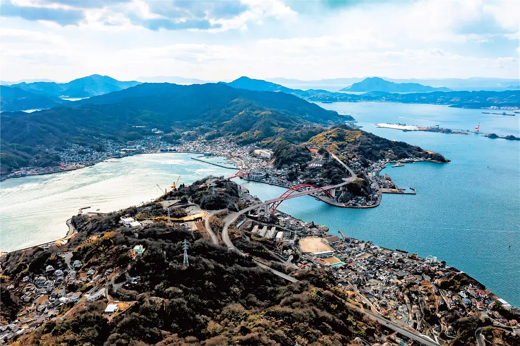 神戸風景 ☆ ポーアイしおさい公園から見る神戸の夕景✨ . . Nikon Z8 NIKKOR Z