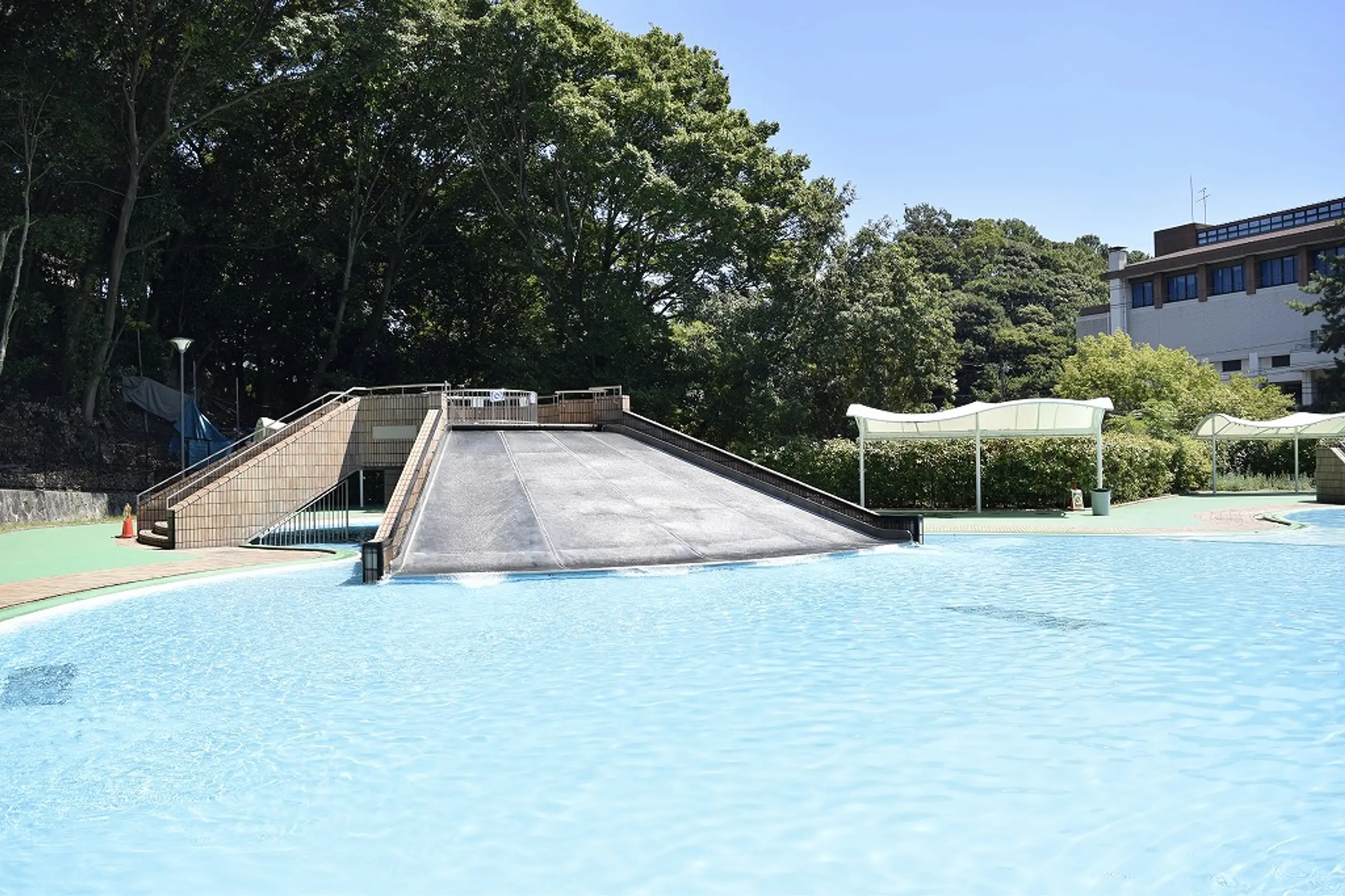 屋外1.jpg