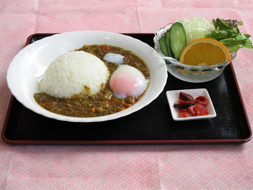 グリーンヒル郷原（カレーの写真）修-scaled.jpg