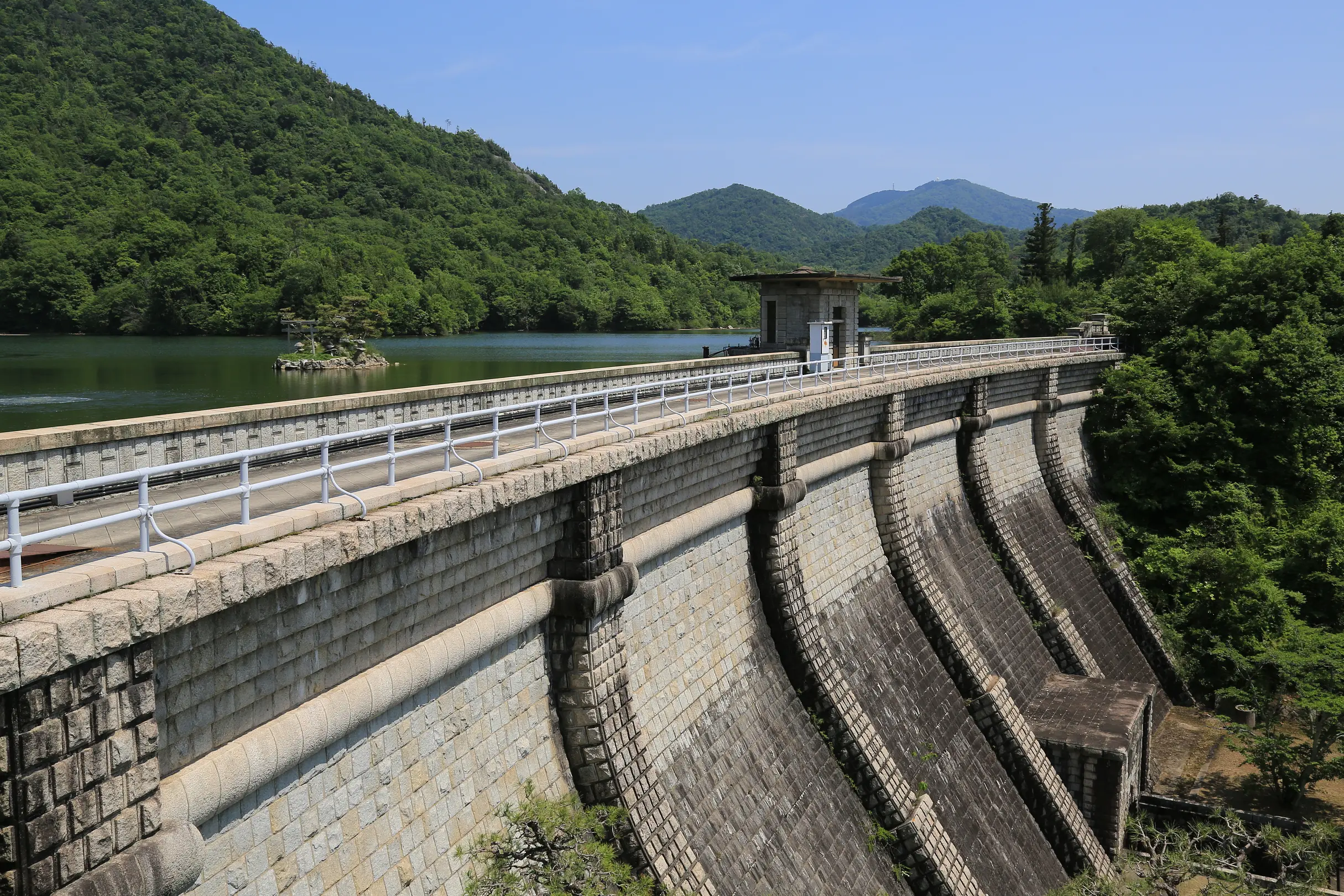 本庄水源地堰堤水道施設