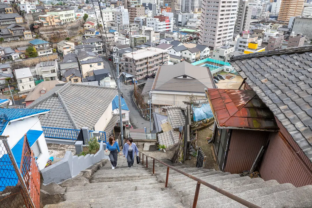 両城200階段